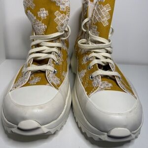 Converse Run Star Hike Platform High Top Goldstone Size  M9.5 / W11